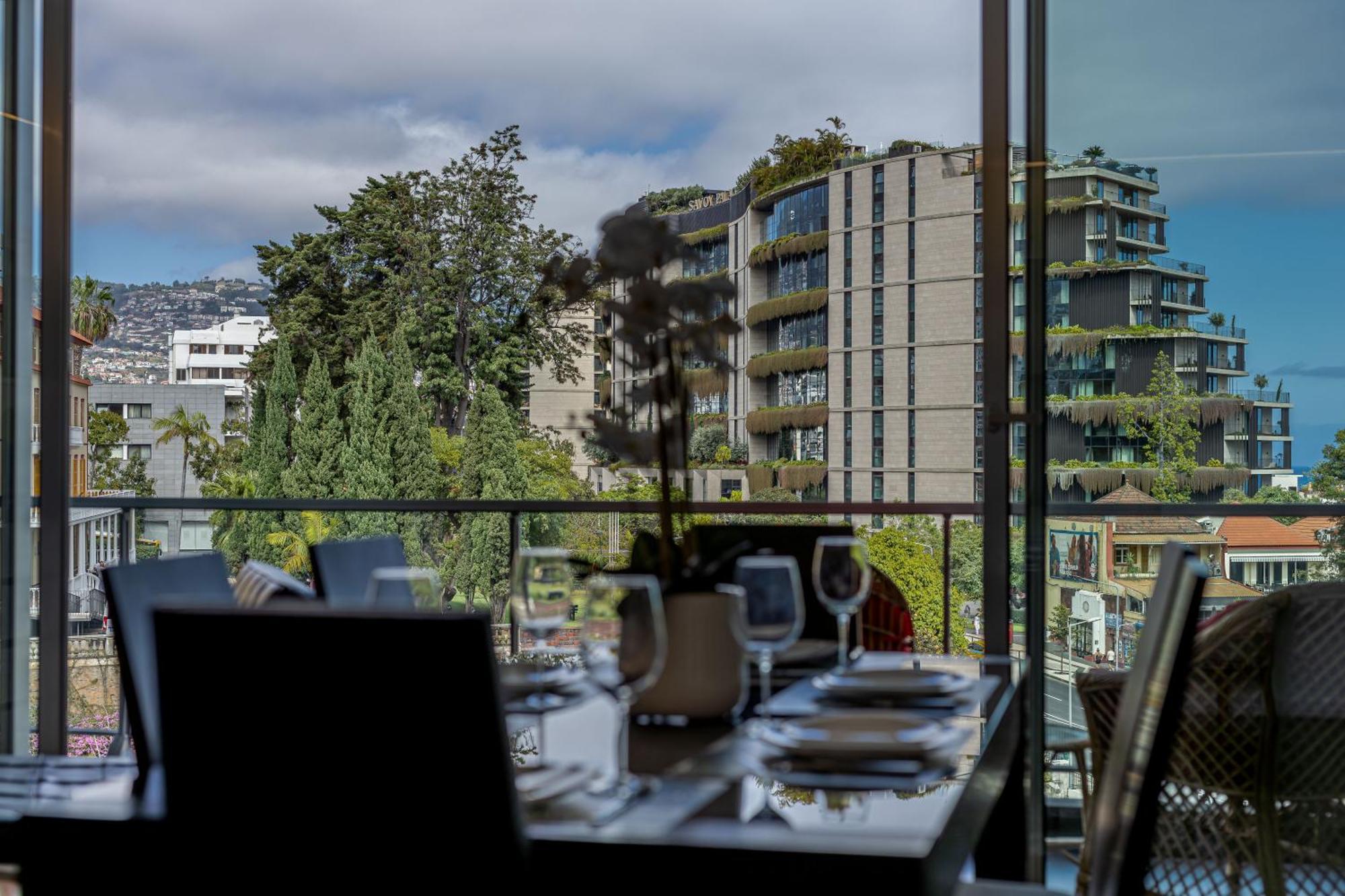 Vista Savoy By Rmz Apartment ฟุงชาล ภายนอก รูปภาพ