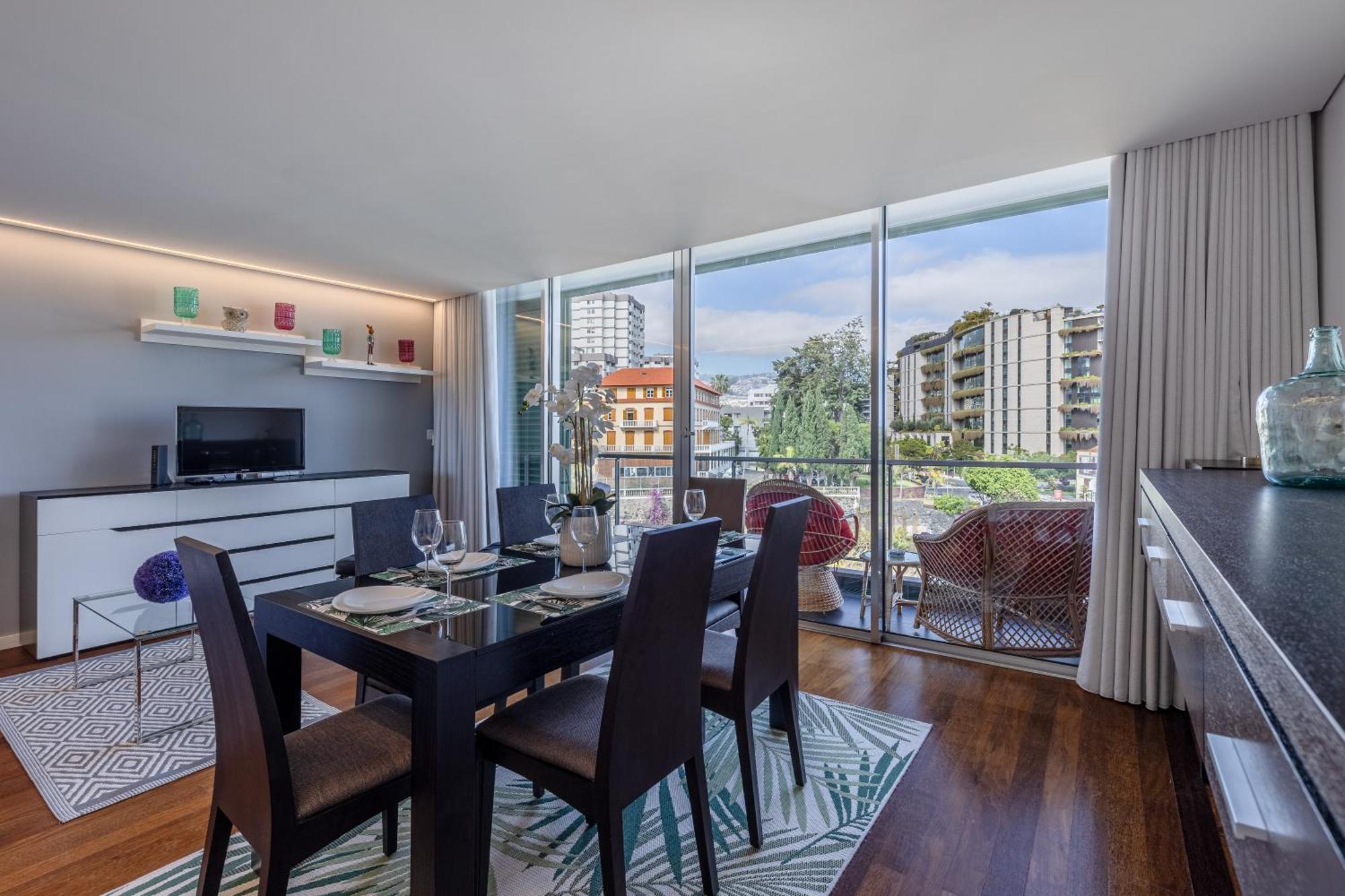 Vista Savoy By Rmz Apartment ฟุงชาล ภายนอก รูปภาพ