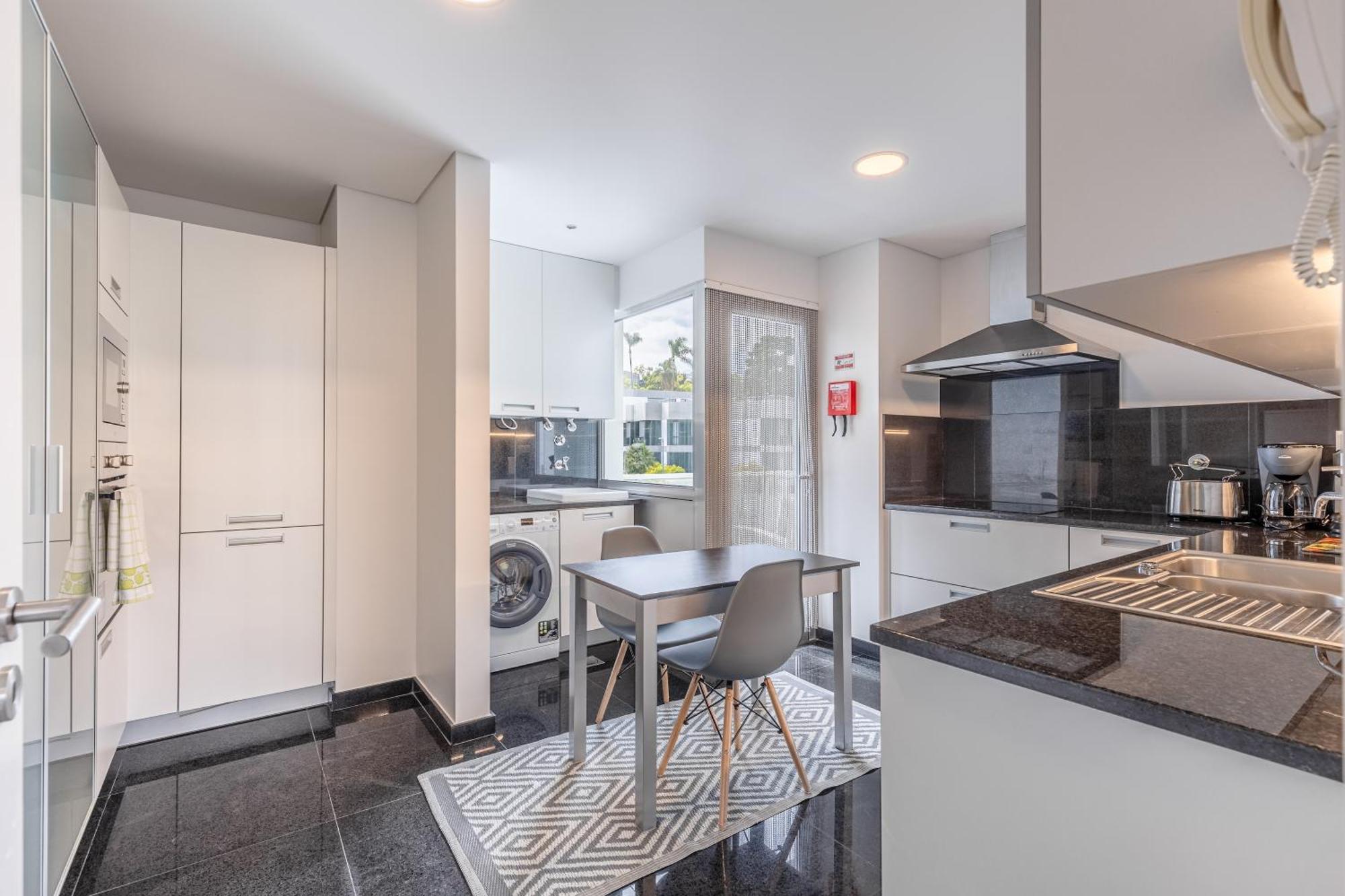 Vista Savoy By Rmz Apartment ฟุงชาล ภายนอก รูปภาพ